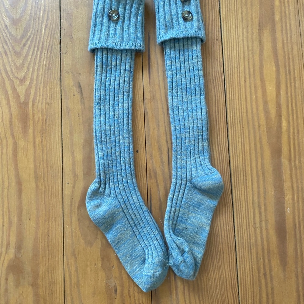 Chic Blue Ribbed Women's Kilt Socks